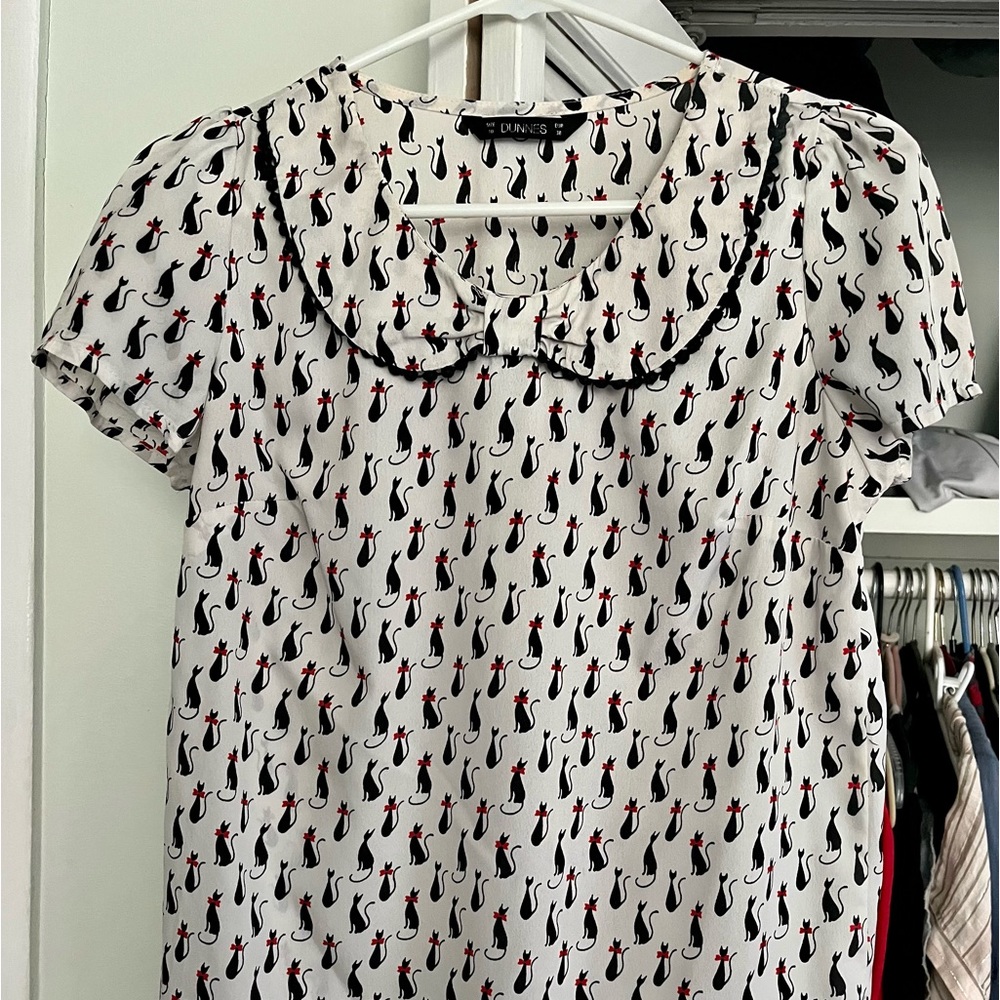 Kitschy adorable Kitty shirt !